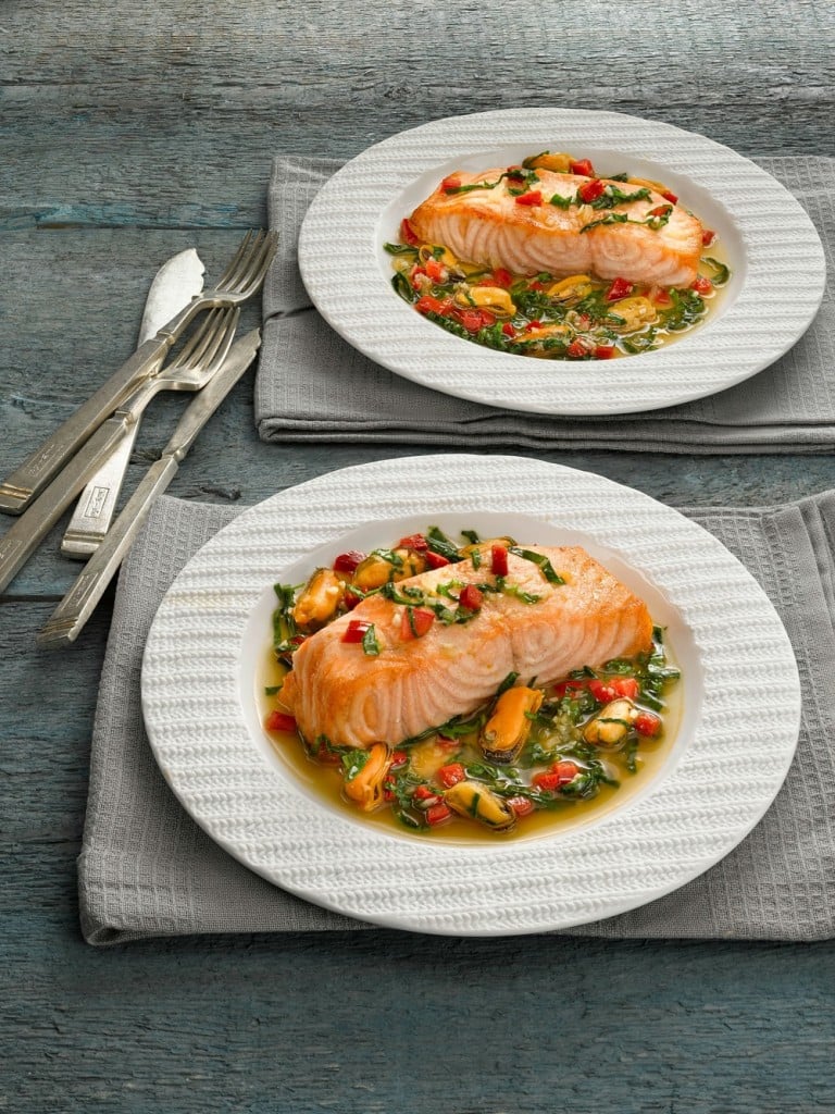 Bord Bia Salmon with Mussels and Spinach