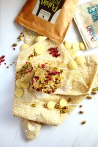 White Chocolate Vanilla Protein Bars Recipe by Peachy Palate