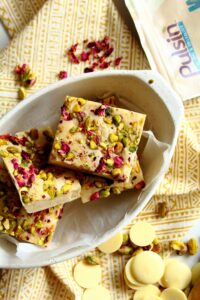 White Chocolate Vanilla Protein Bars Recipe by Peachy Palate