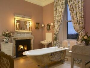 castle leslie