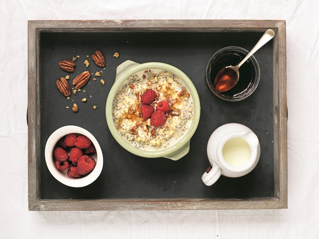 OVERNIGHT OATS WITH RASPBERRY & CHIA, p.22 (1)