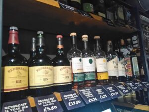 A Bar of Many Layers: The Dirty Onion, Belfast - Bar Review [December Edition]