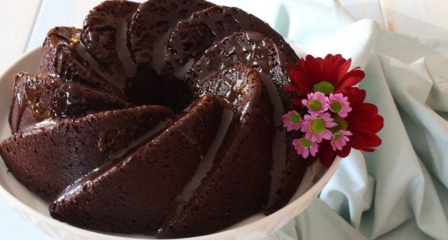 Chocolate macadamia porter cake recipe