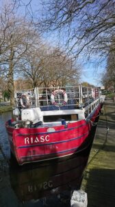 This Floating Restaurant is the Ultimate Way to Enjoy Dublin's Grand Canal - La Peniche Review