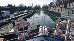This Floating Restaurant is the Ultimate Way to Enjoy Dublin's Grand Canal - La Peniche Review