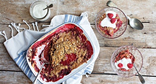 Easy Rhubarb Crumble Recipe