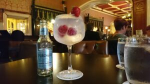 More than a Shining Armour: Knights Bat at Clontarf Castle Hotel, Clontarf – Bar Review [July Edition]