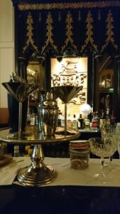More than a Shining Armour: Knights Bat at Clontarf Castle Hotel, Clontarf – Bar Review [July Edition]