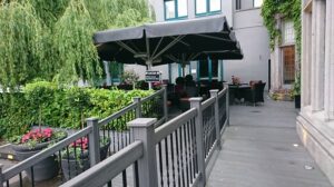 More than a Shining Armour: Knights Bat at Clontarf Castle Hotel, Clontarf – Bar Review [July Edition]