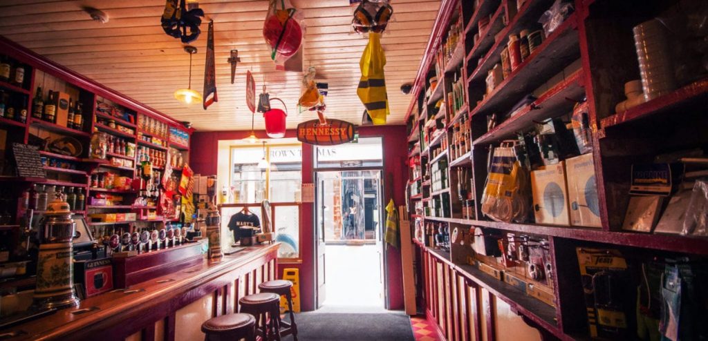 Marys Bar