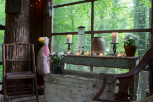 This Enchanting Fairy lights Covered Treehouse is Airbnb's Hottest Listing Right Now