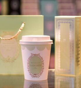 Ladurée Free Macaron