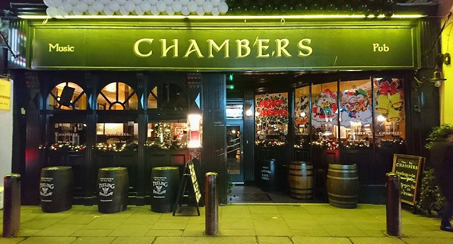 Where Old School Pints and Trendy G&T Globes Clink - Chambers Bar Review