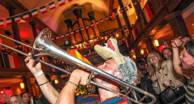 A Masquarade Party with a French Accent is Coming to this Cool City Centre Bar