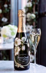 Social Gallery - Perrier Jouët