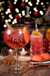 Spiced Apple and Blackcurrant Serve