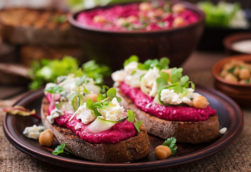 0013_Irish-Beetroot-Hummus-and-Blue-Cheese-Crostini