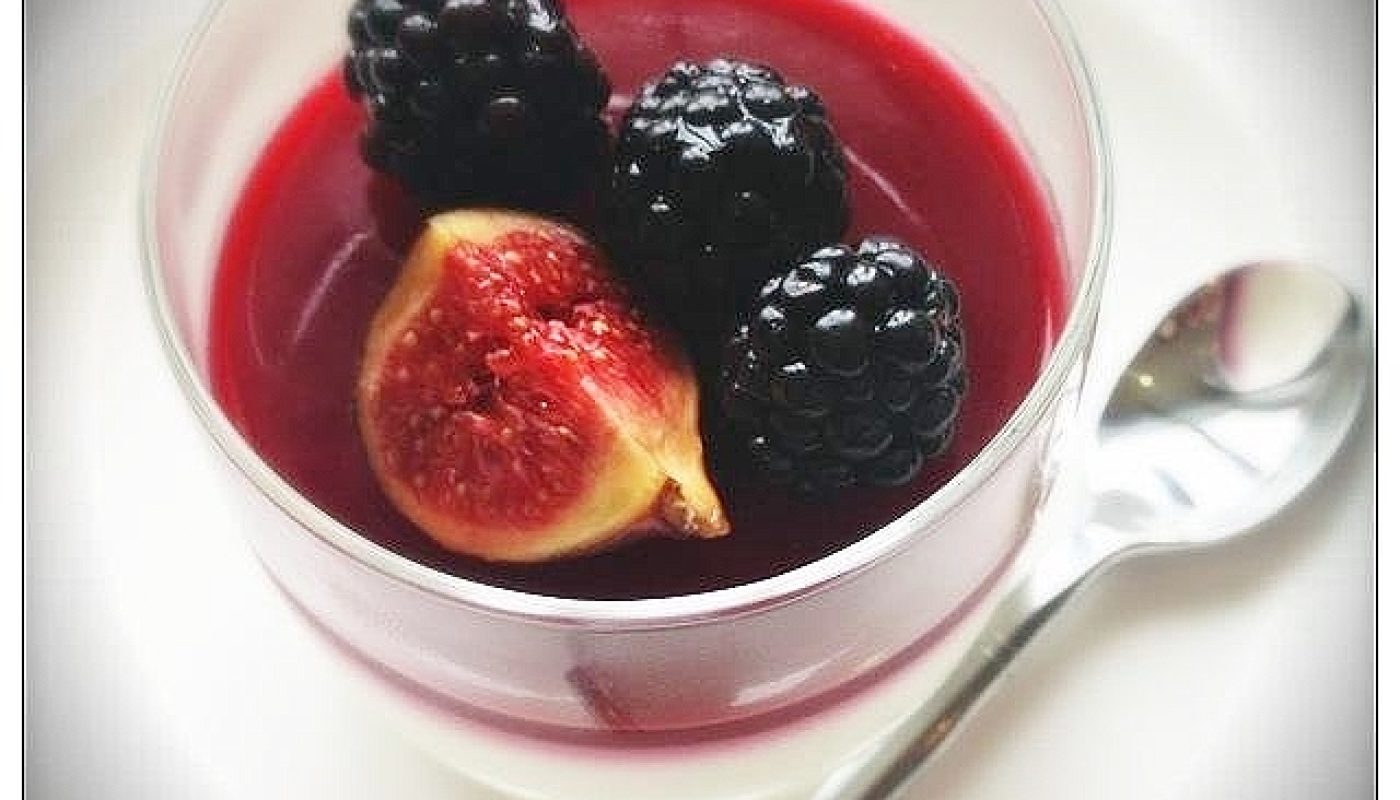 Buttermilk Panna Cotta Recipe with Apple & Blackberry Jelly