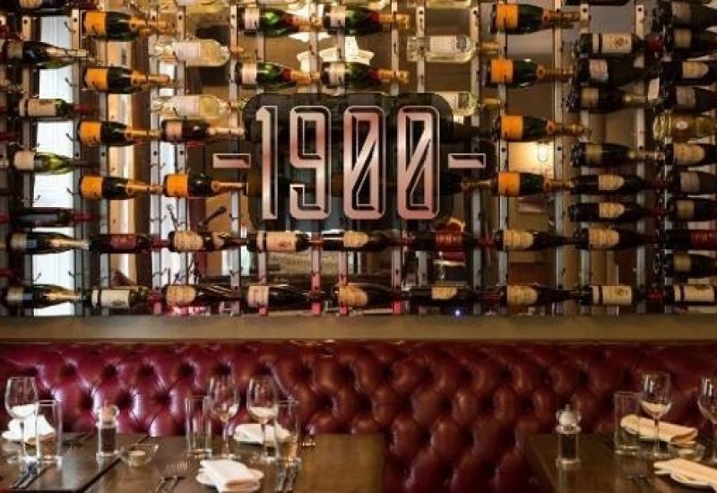 1900 bar and restaurant