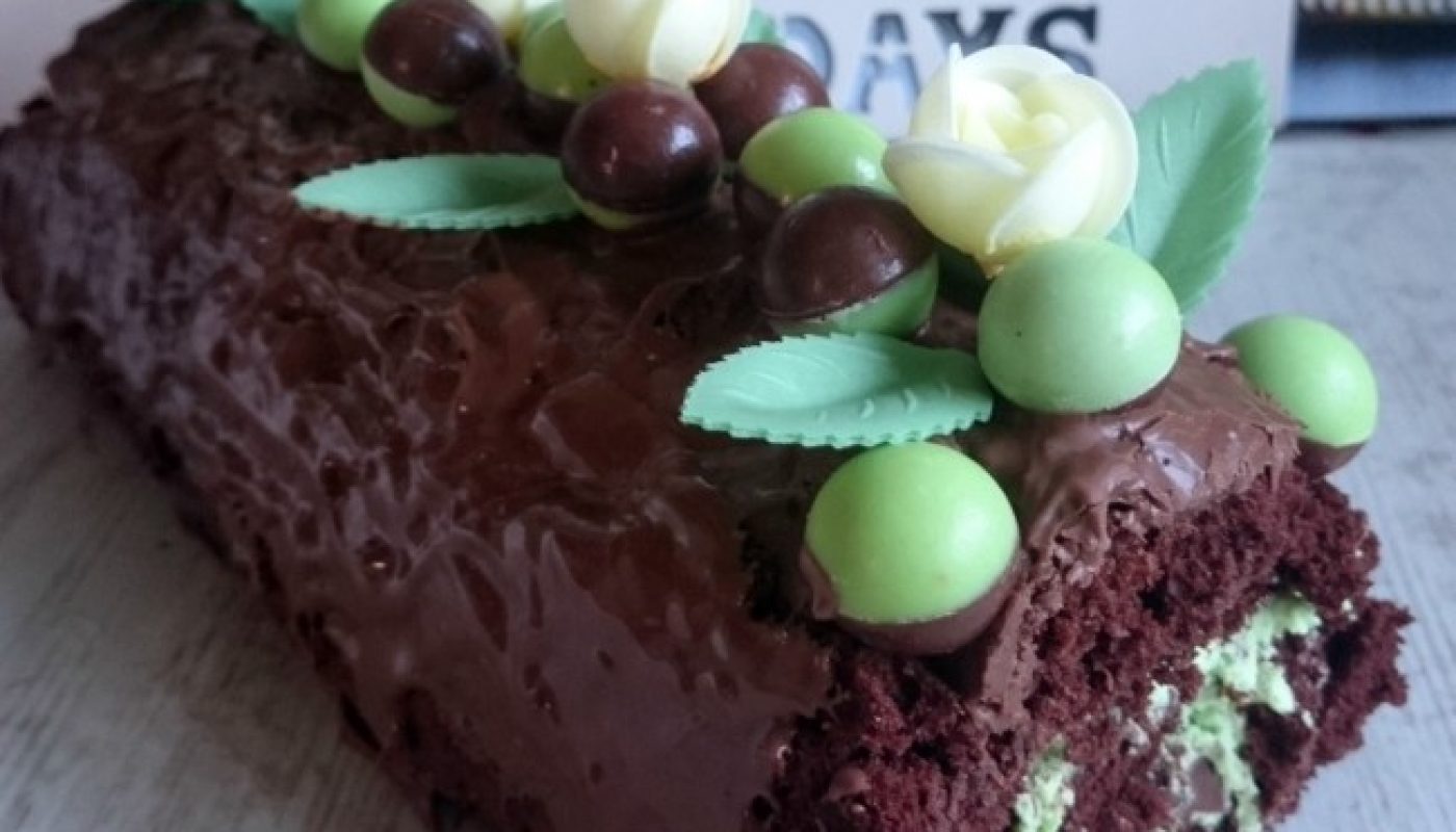 Aero Bubbles Mint Chocolate Swiss Roll Recipe by Karyn Ryan