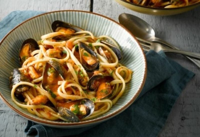 Bord Bia - Chilli and Garlic Flavoured Mussels with Pasta