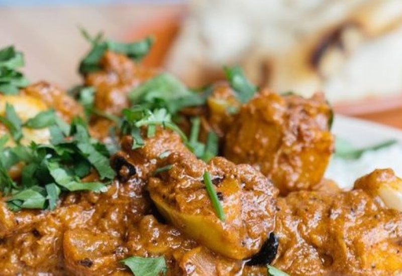 Butter chicken and banana (1)