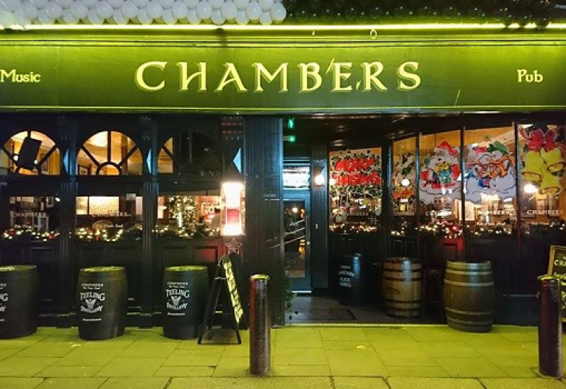 Where Old School Pints and Trendy G&T Globes Clink - Chambers Bar Review