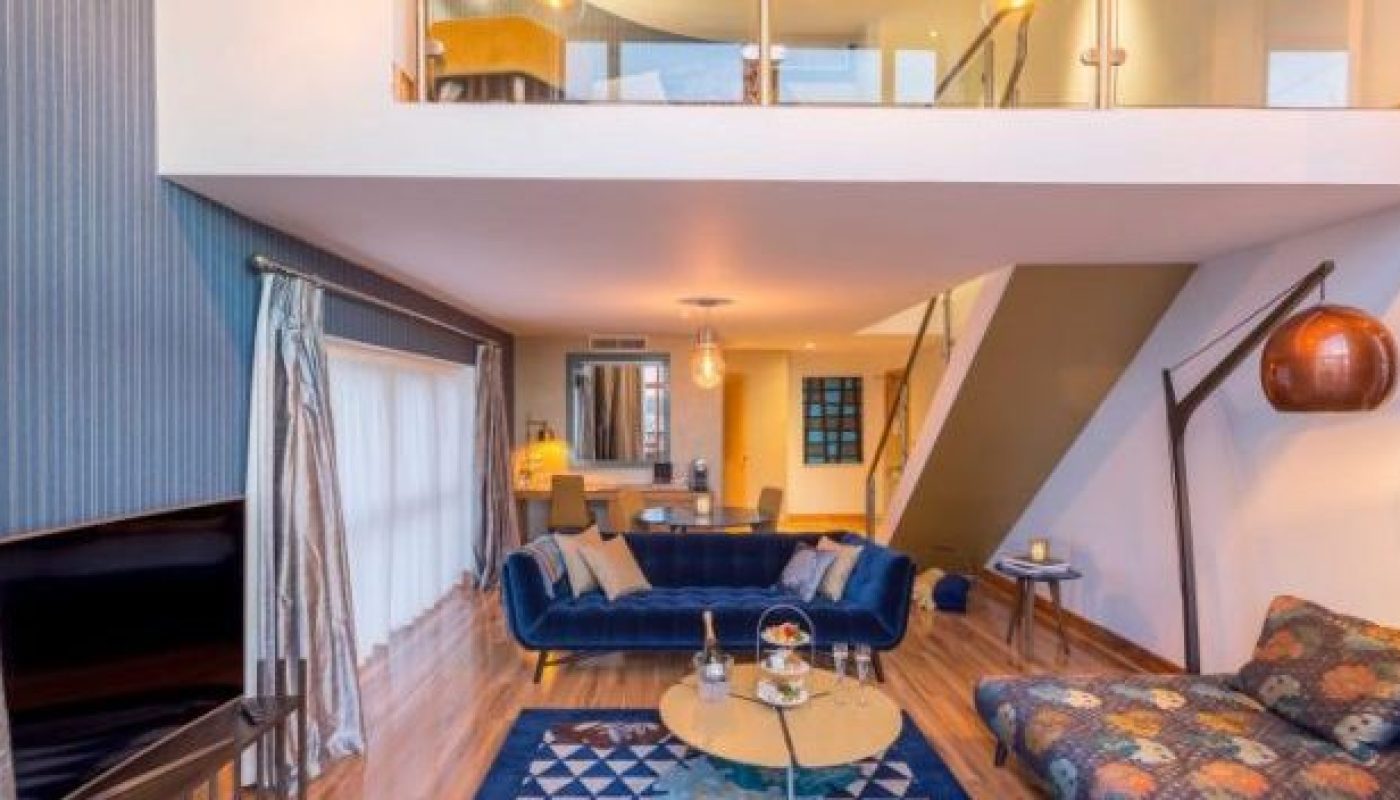 Champagne Suite Split Level wineport