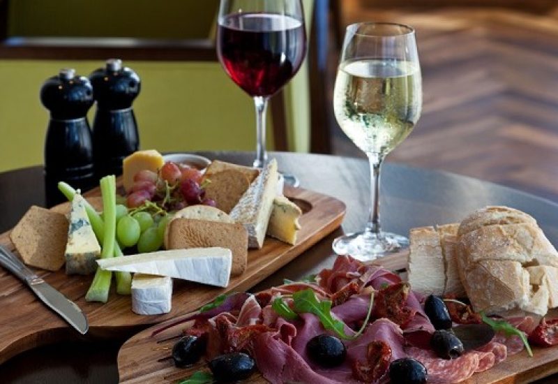 Hilton Charlemont Hotel, Dublin. Restaurant, Bar and Food. November 2015