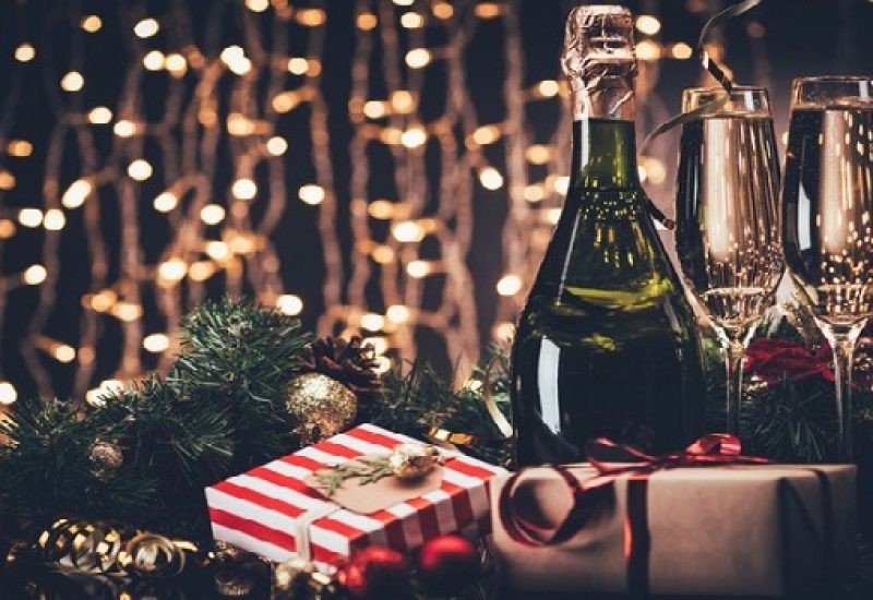 glasses of champagne and presents