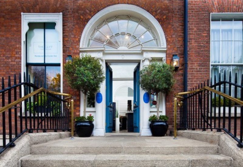 Cliff Townhouse11