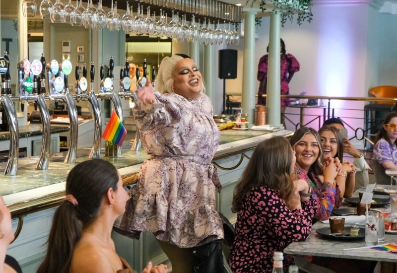 Conrad-Drag-Brunch-3-scaled
