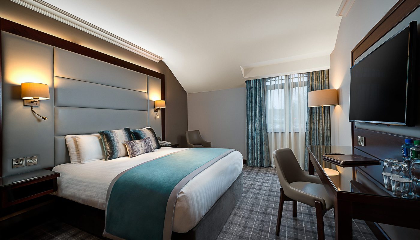 Corporate Executive Room (222)
