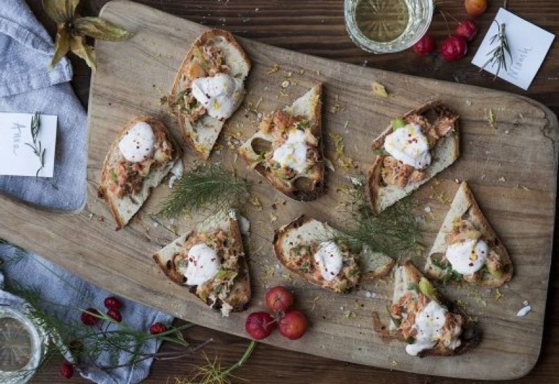 crab-toast