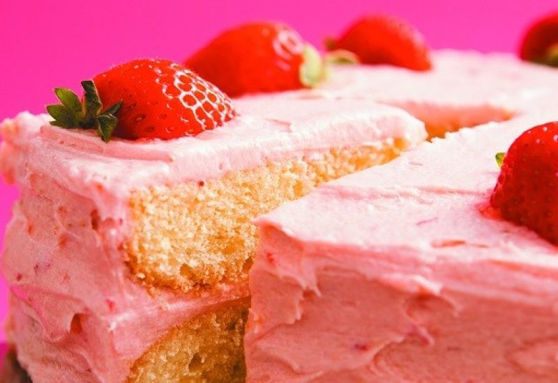 Delicious Denise buttermilk strawbery cake