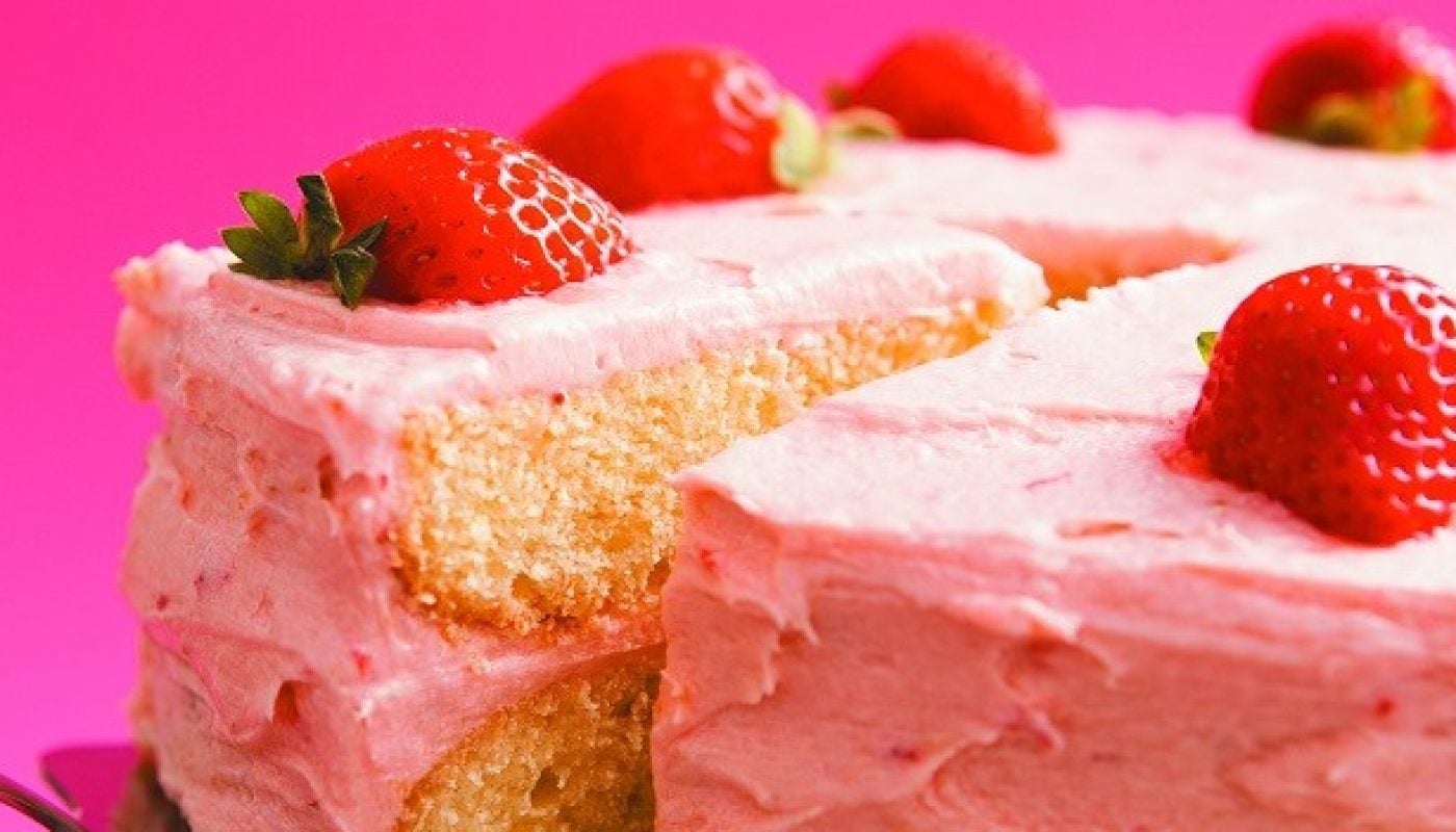 Delicious Denise buttermilk strawbery cake