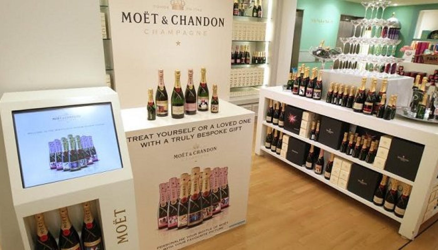 Enjoy a special MOËTMOMENT With Your Mum This Mothers Day