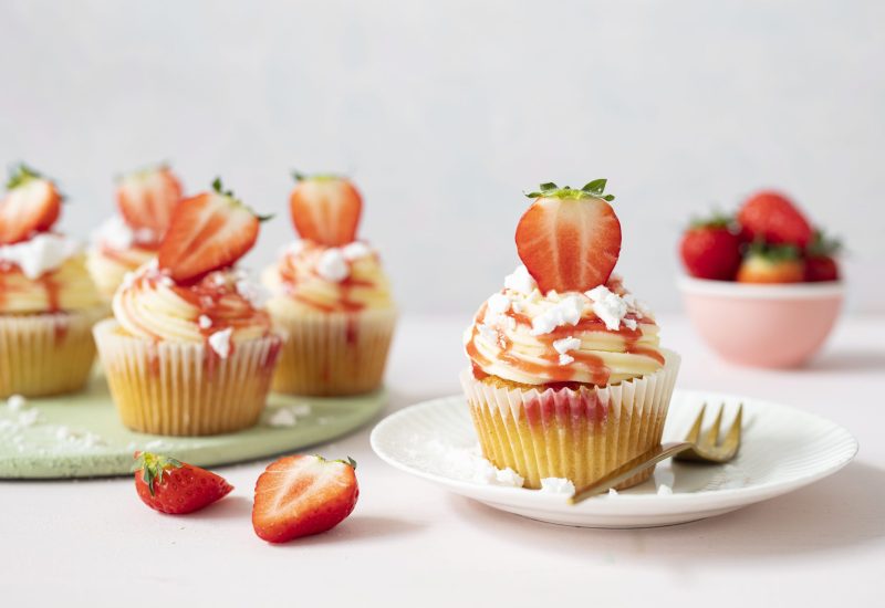 Eton-Mess-Cupcakes-by-Siúcra-2