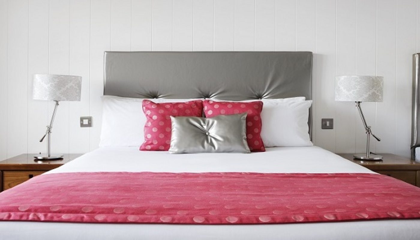 Ferrycarrig Hotel Feat