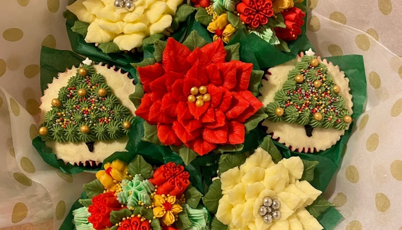 Flower Bouqcakes (3)
