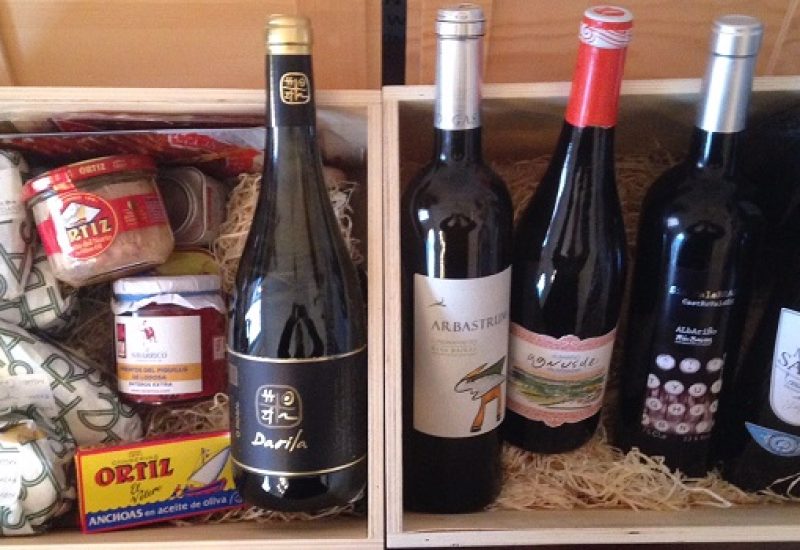 Albariño Rias Baixas and Sheridans hamper