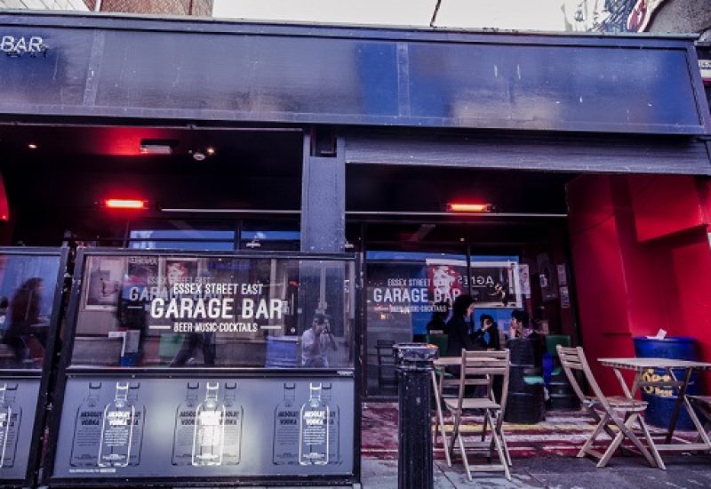 Garage Bar5