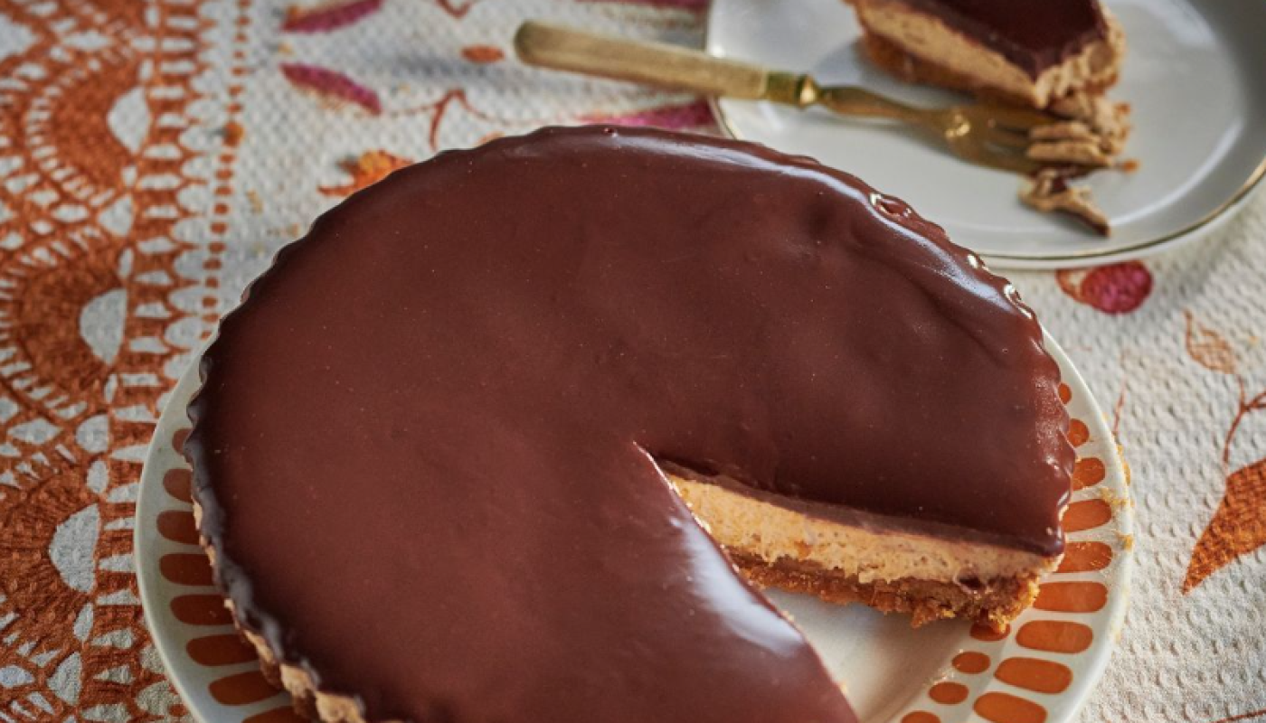 Glossy Peanut Butter and Chocolate Tart