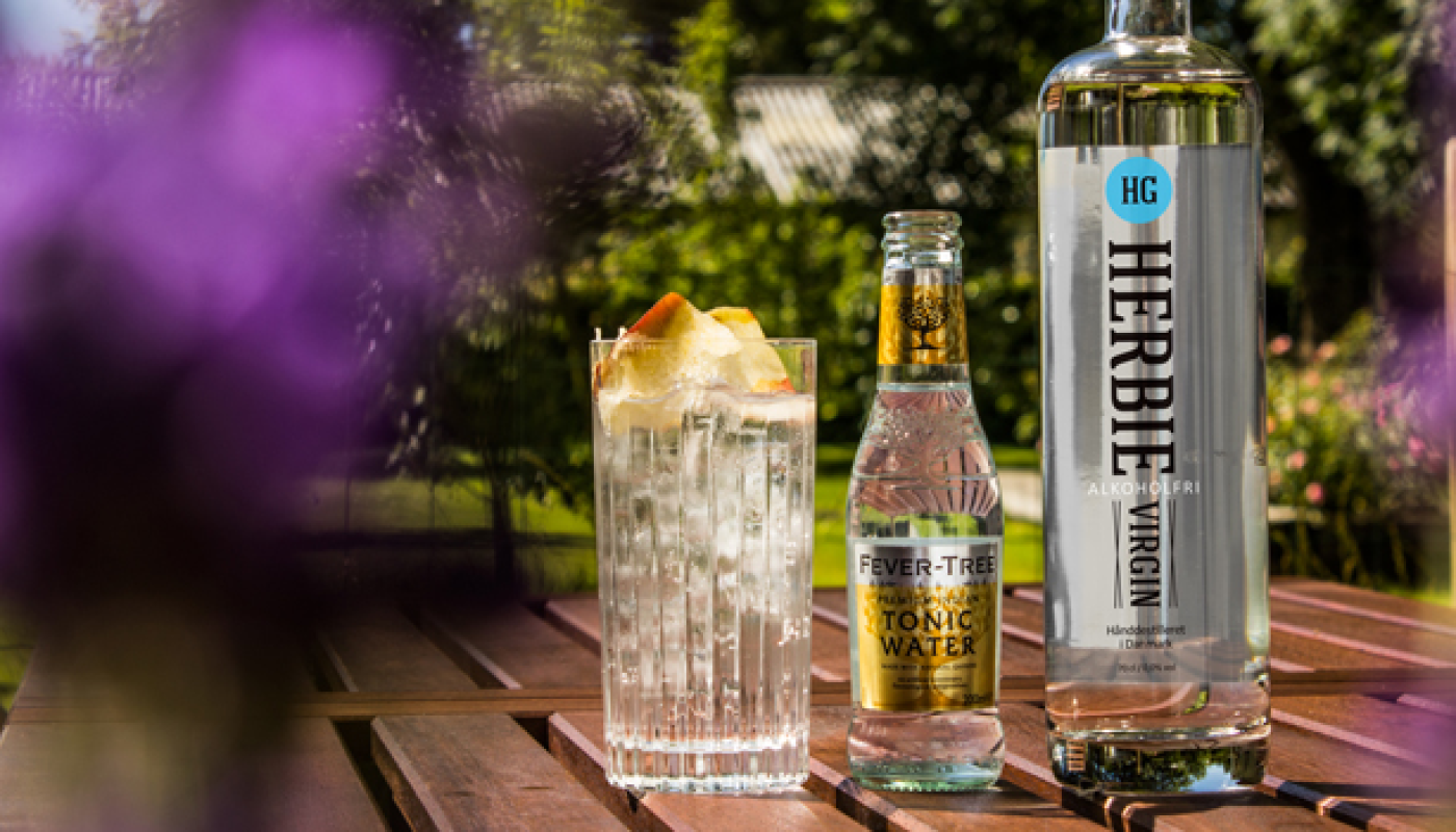 Juniper All Day Long with the World's First Non-Alcoholic Gin