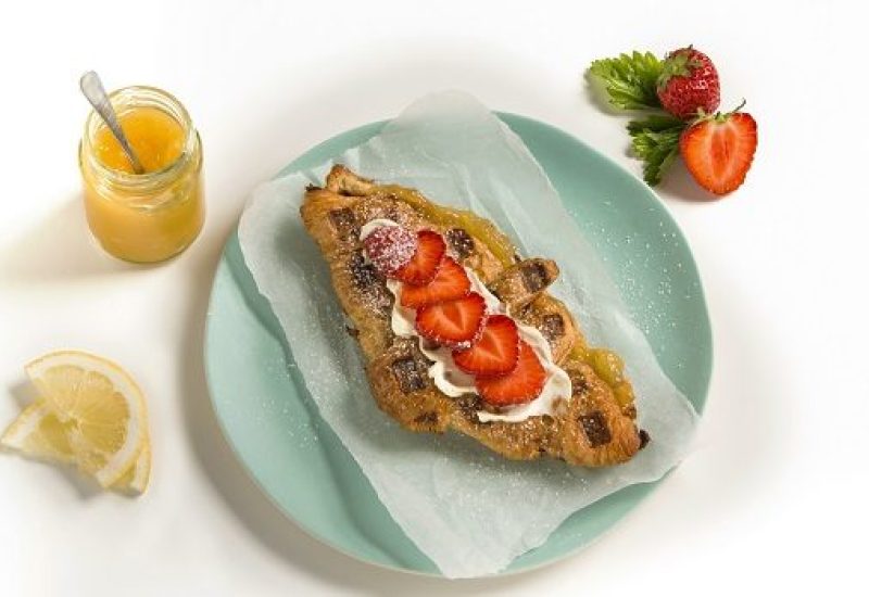 Lemon cheesecake croffle - plate