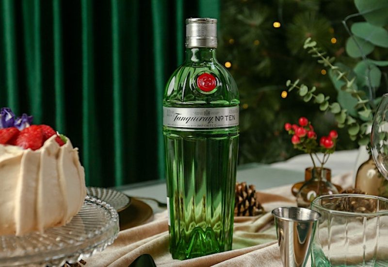 Make Christmas Magnificent tanqueray