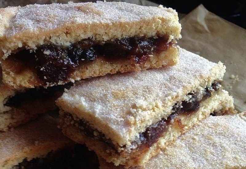 mincemeat-shortcake-bars-2