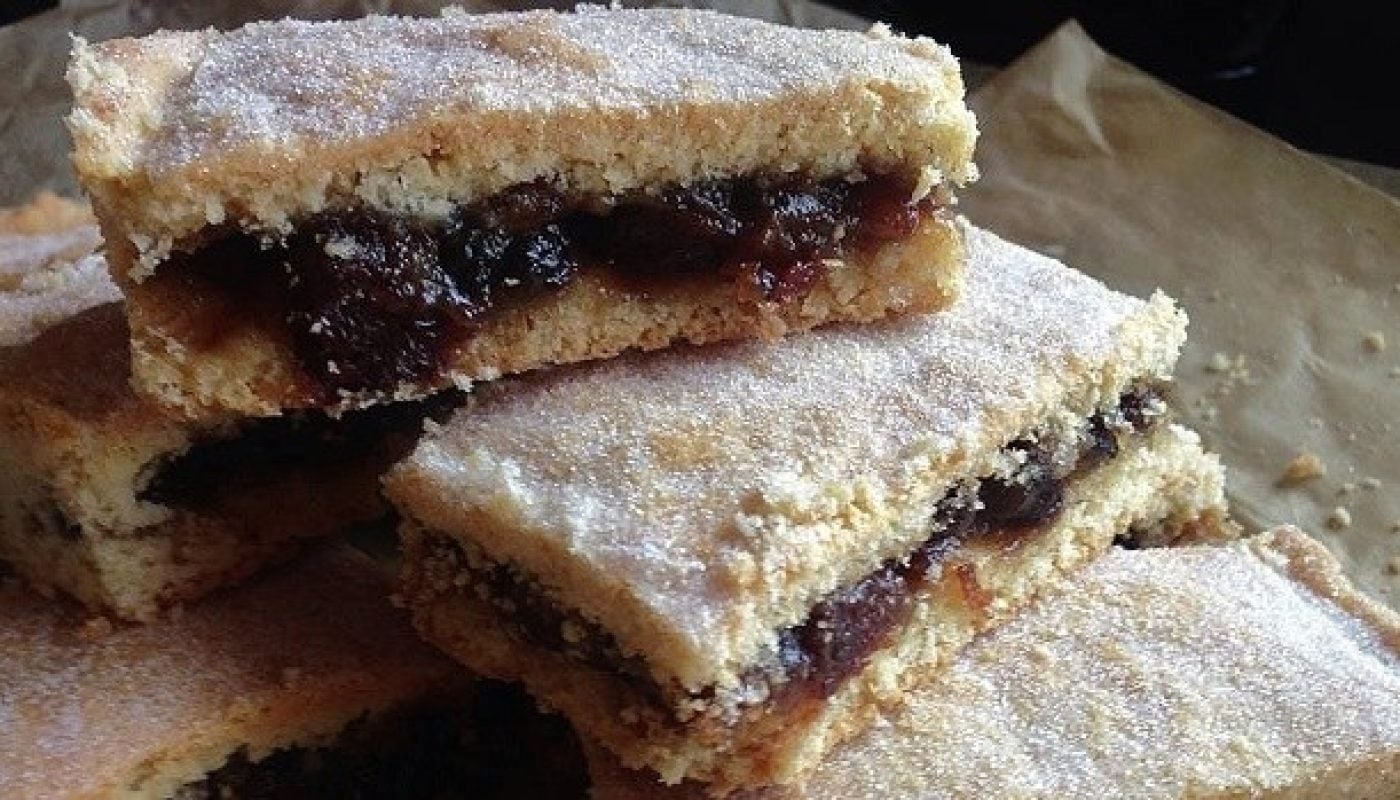 mincemeat-shortcake-bars-2