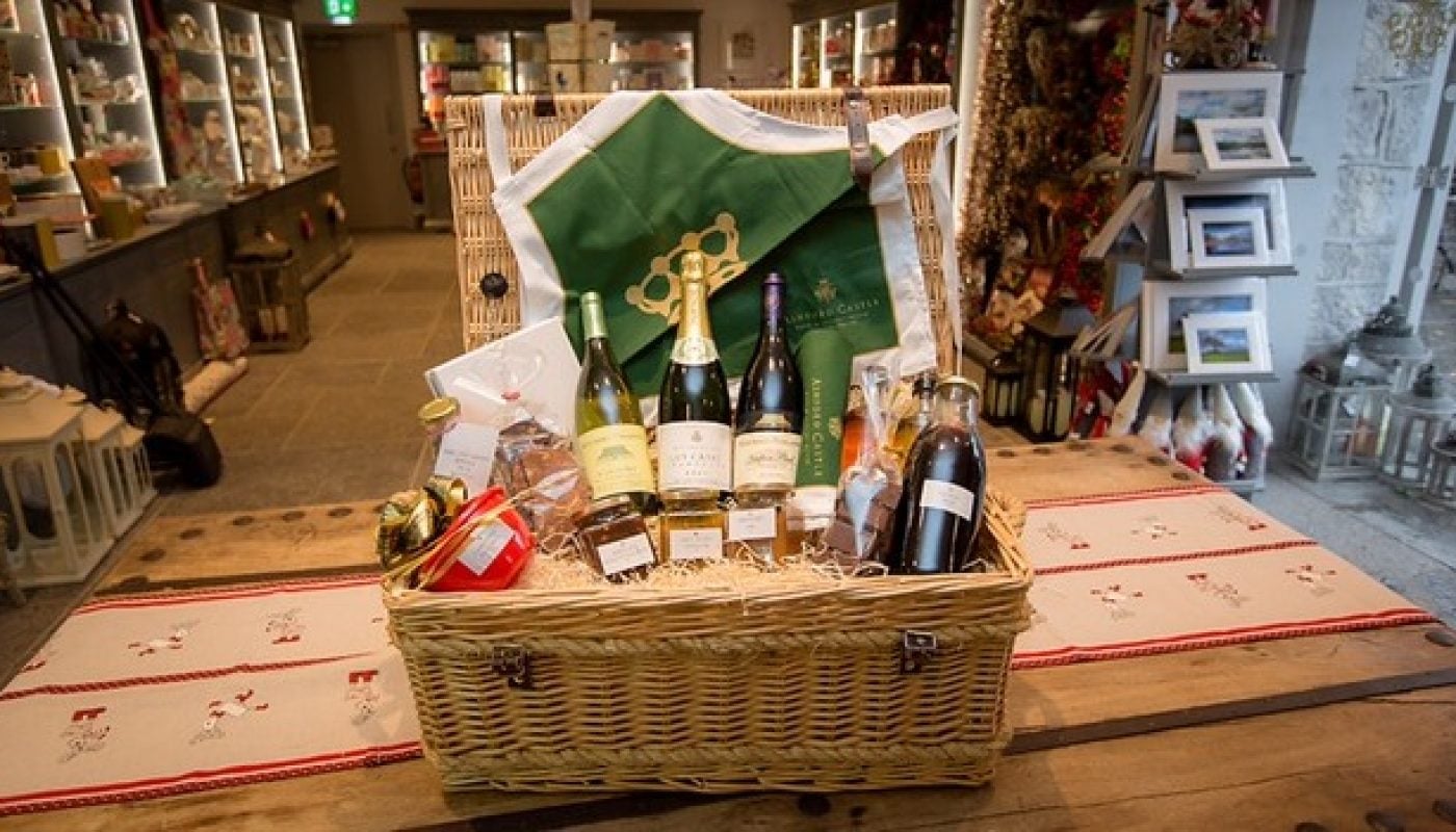 Mrs Tea Christmas Hampers, from €165