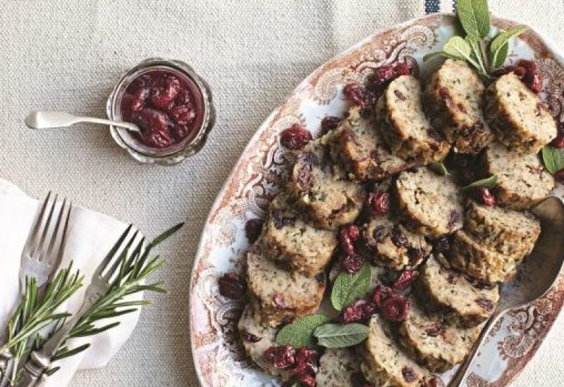 NEVEN SAUSAGE STUFFING ROLL WITH DRIED CRANBERRIES